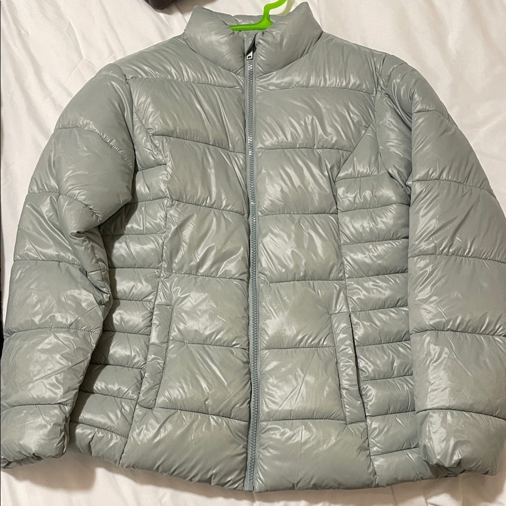 Time and Tru Women's Puffer Jacket - Light Green